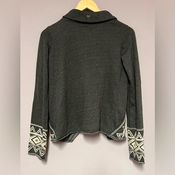 BILLABONG Gray AZTEC Sweater FLYAWAY Women S - Picture 4 of 9